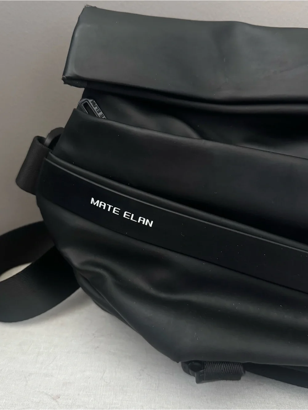 Mate Elan Black Crossbody Travel Bag